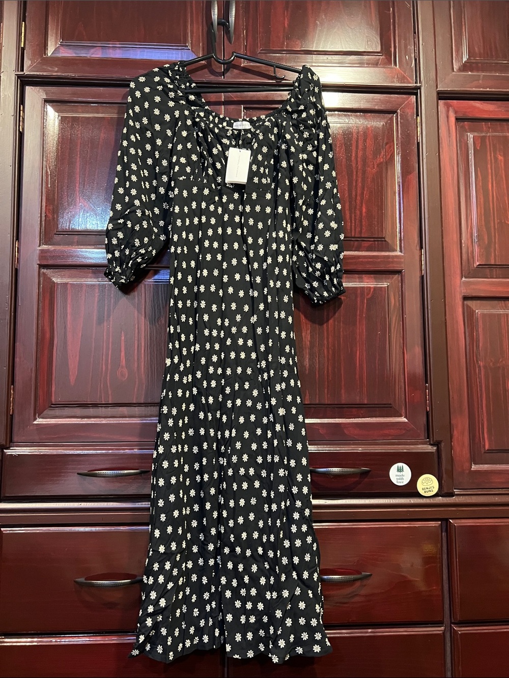 Faithfull the Brand Black Daisy Print Puff-Sleeve Midi Dress NWT Size 10 Keyhole